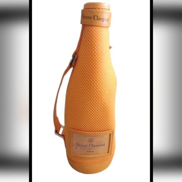 Veuve Clicquot Yellow Label Brut Ice Jacket - Picture 1 of 10